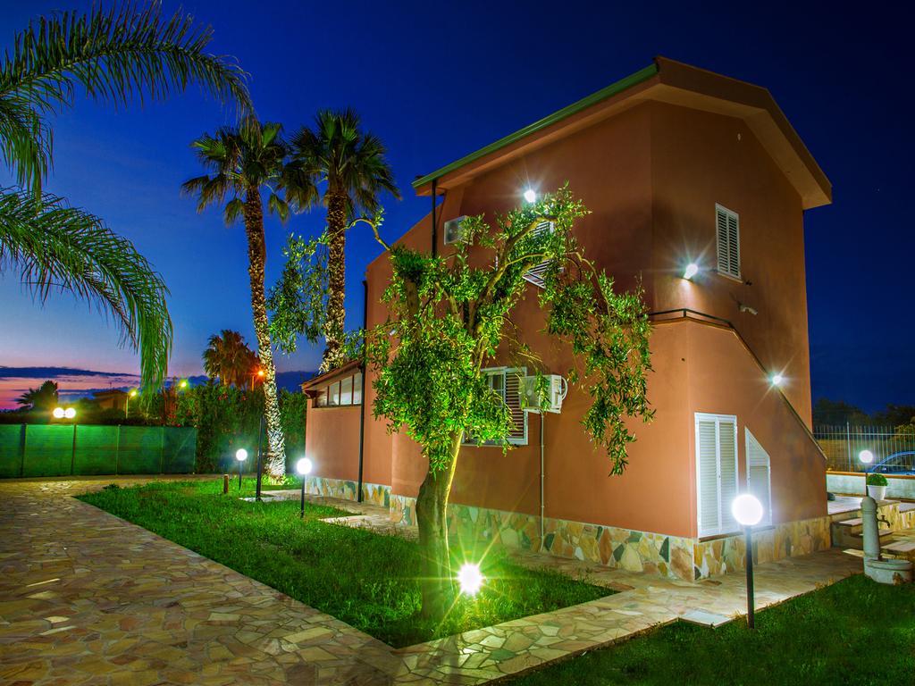 Gelso Bianco Apartments كامبوفيليتْشّي دي روتْشّي المظهر الخارجي الصورة